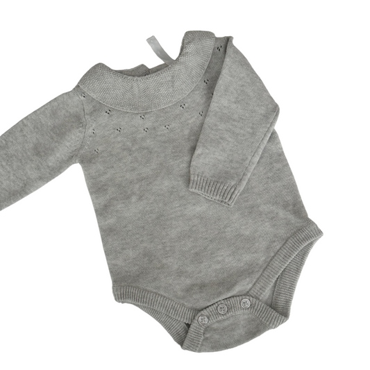Ranita tejida gris de manga larga