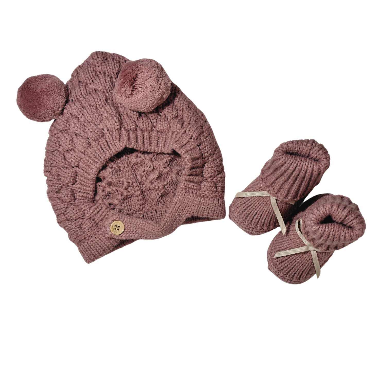 Gorro y zapatitos tejidos